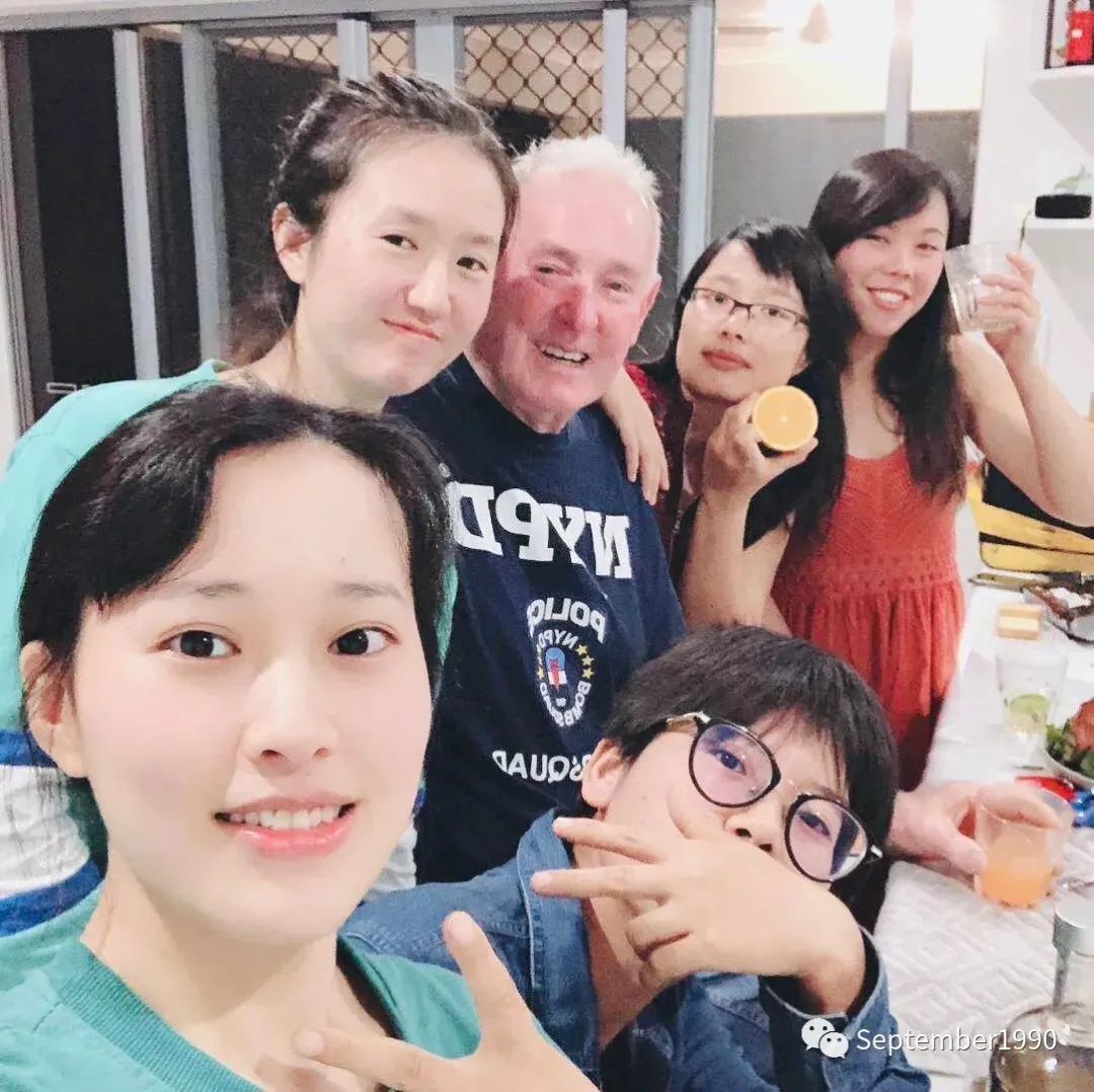 跟着老爷子逛土澳,忘年友的信任就这么建立 跟着老爷子逛土澳,忘年友的信任就这么建立