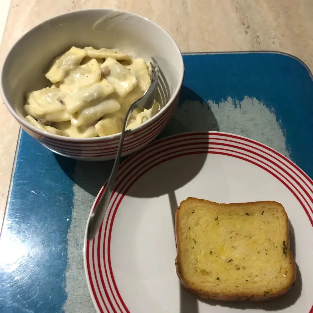 行走的美术姚老师遇见艺术家Donna